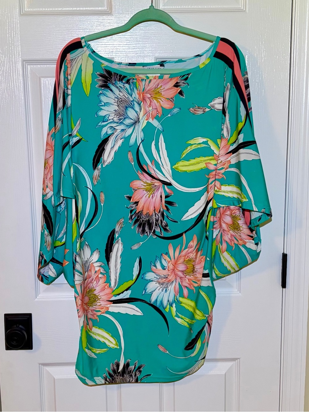 NWOT Trina Turk Stretchy Tropical Floral Teal Mini Dress Tunic Cover Up. Large